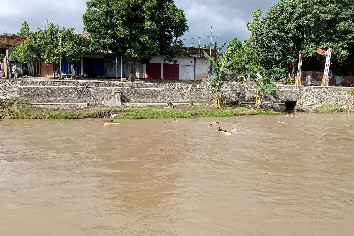 Mataram menyiagakan tagana 24 jam antisipasi bencana hidrometeorologi