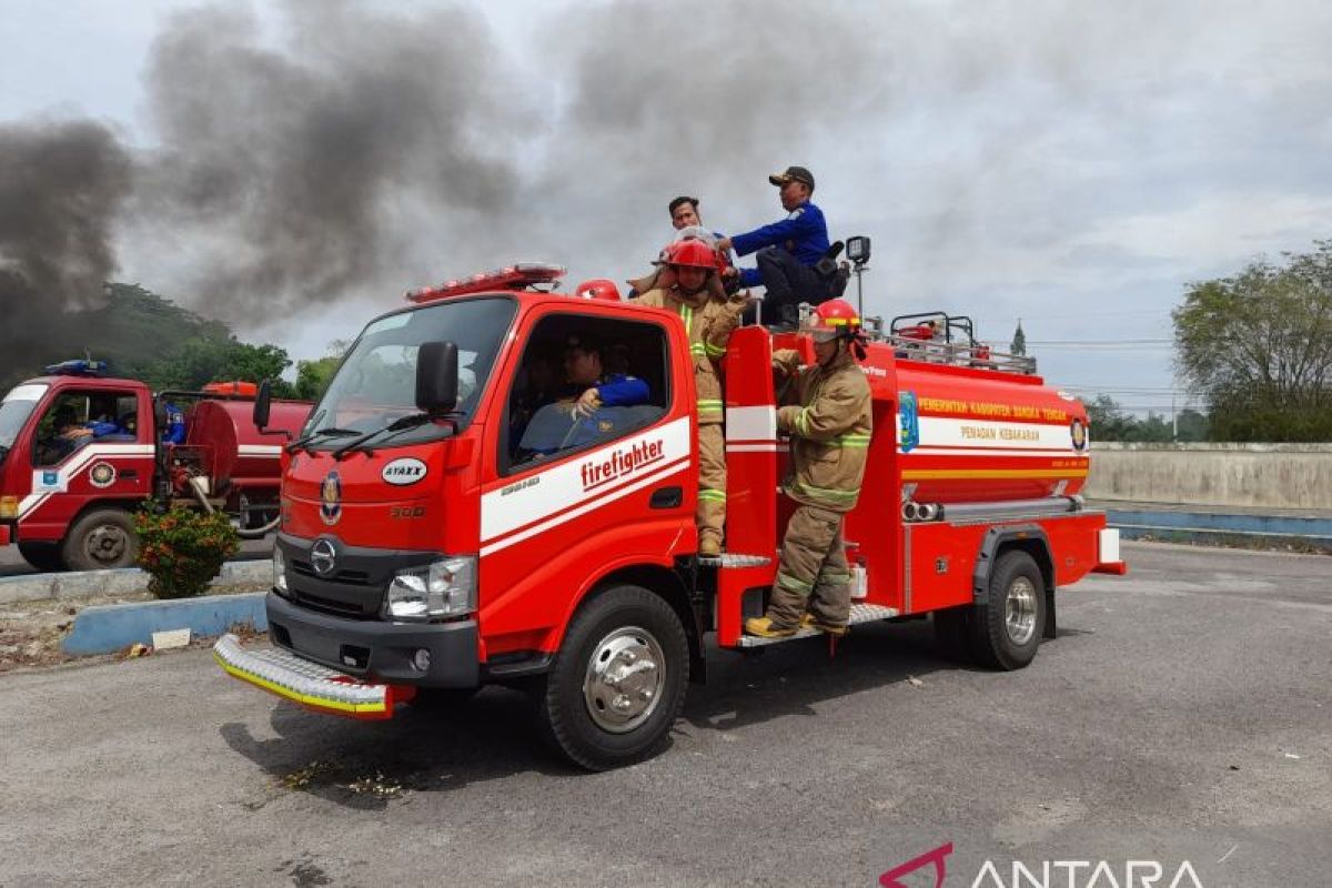 Bangka Tengah siagakan mobil pemadam kebakaran di kecamatan