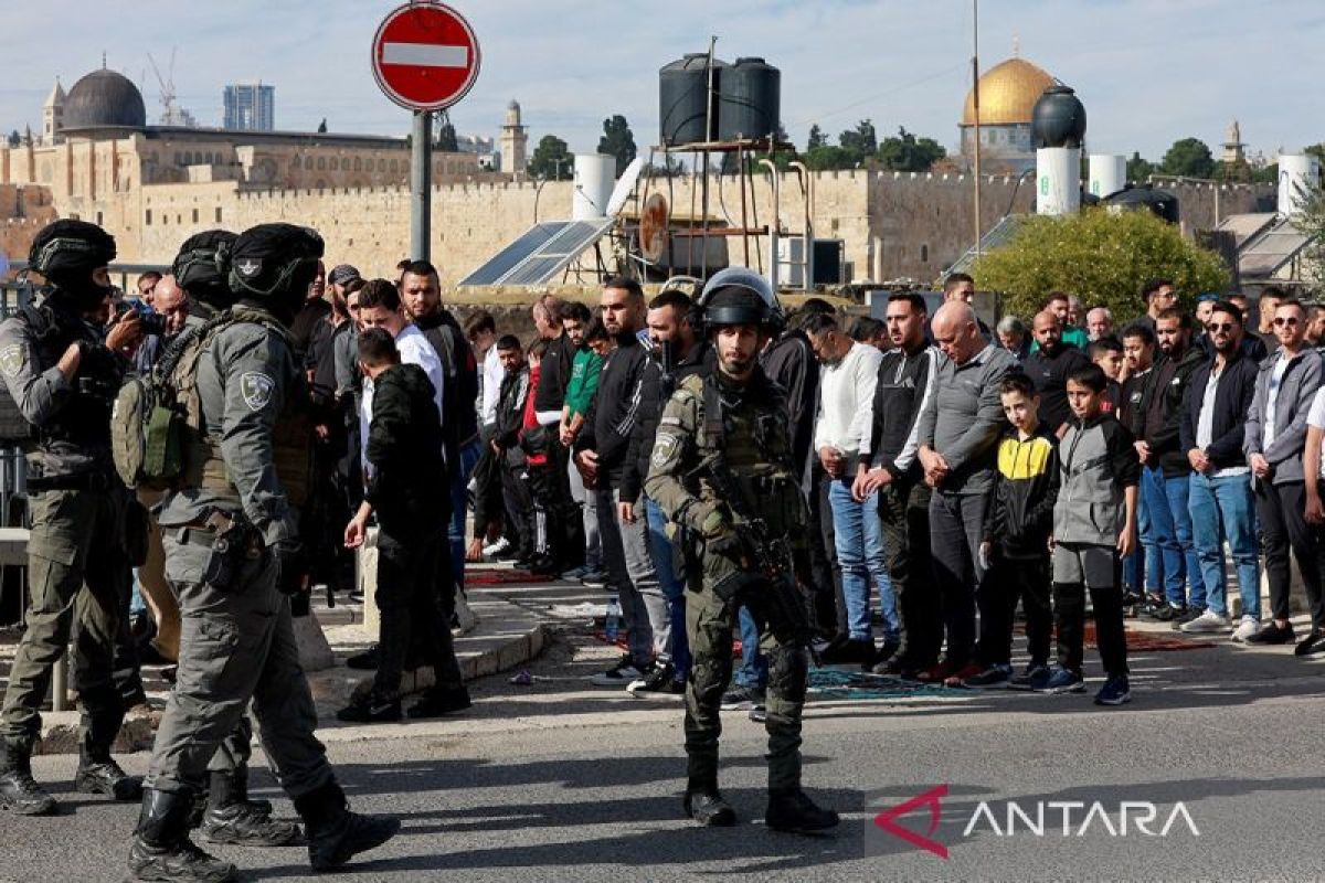 Masjid Al-Aqsa nyaris kosong di Jumat ke-17 akibat pembatasan Israel