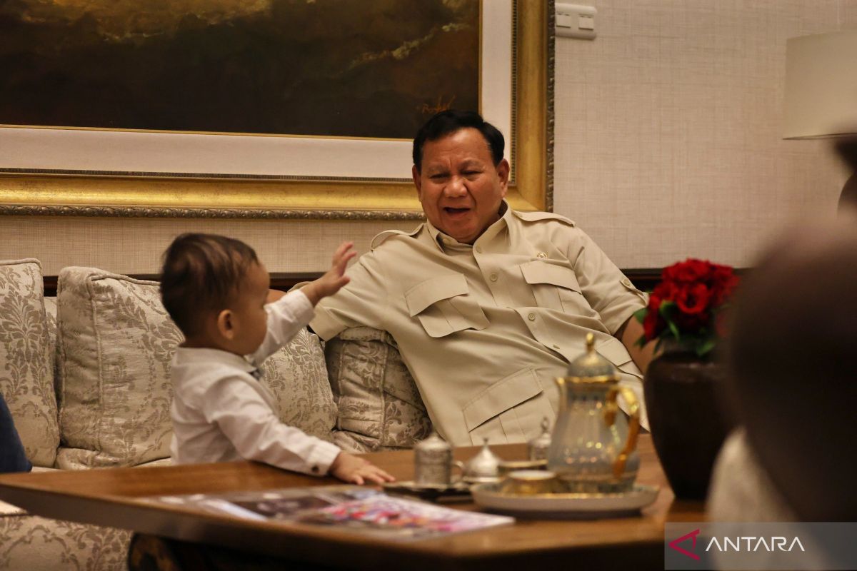 Prabowo temui bocah viral Kenneth Matthew