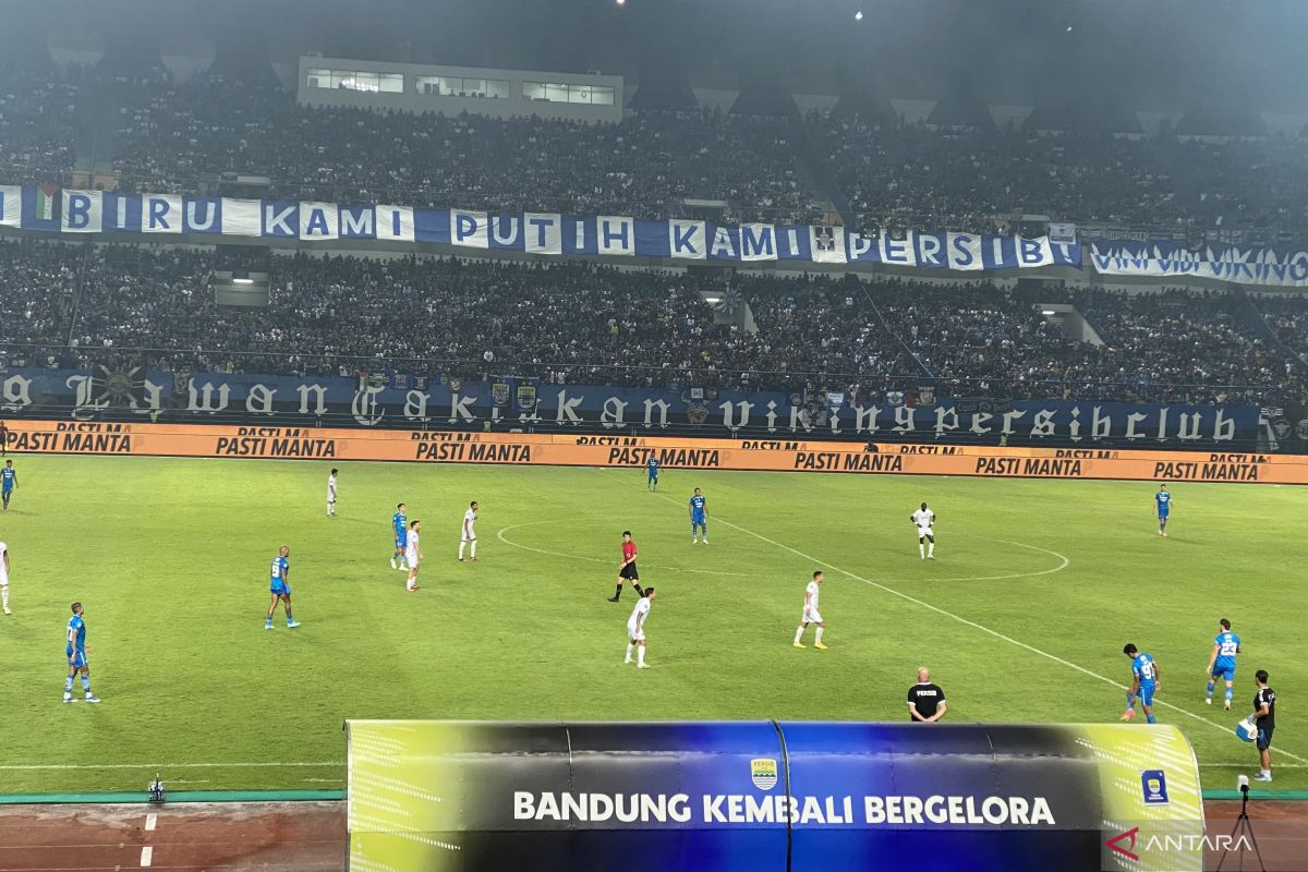 Persib telan kekalahan pertama di kandang dari Persik, berikut kronologinya