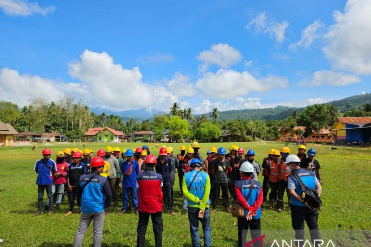 PLN Kolaka tingkatkan pasokan listrik jelang Nataru 2024