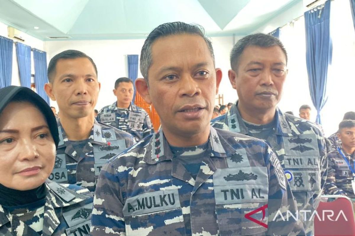 Lanal Kendari siagakan prajurit di seluruh pelabuhan untuk pengamanan Nataru