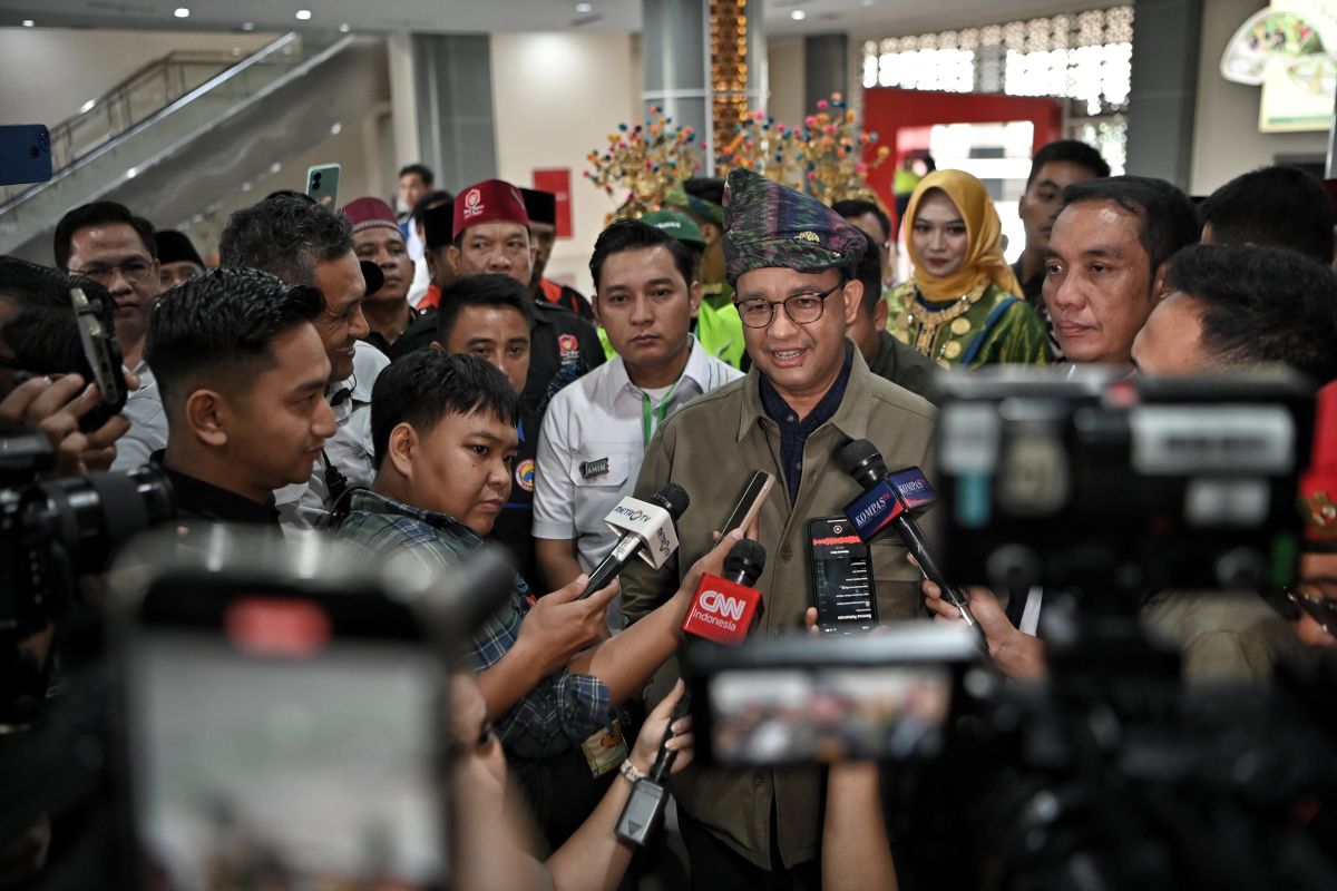 Anies kerap disapa "Wakanda No More, Indonesia Forever"