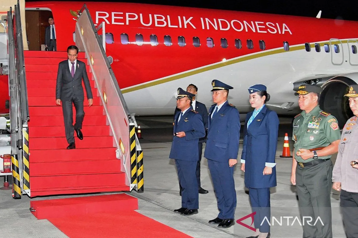 president-jokowi-returns-to-jakarta-after-japan-visit