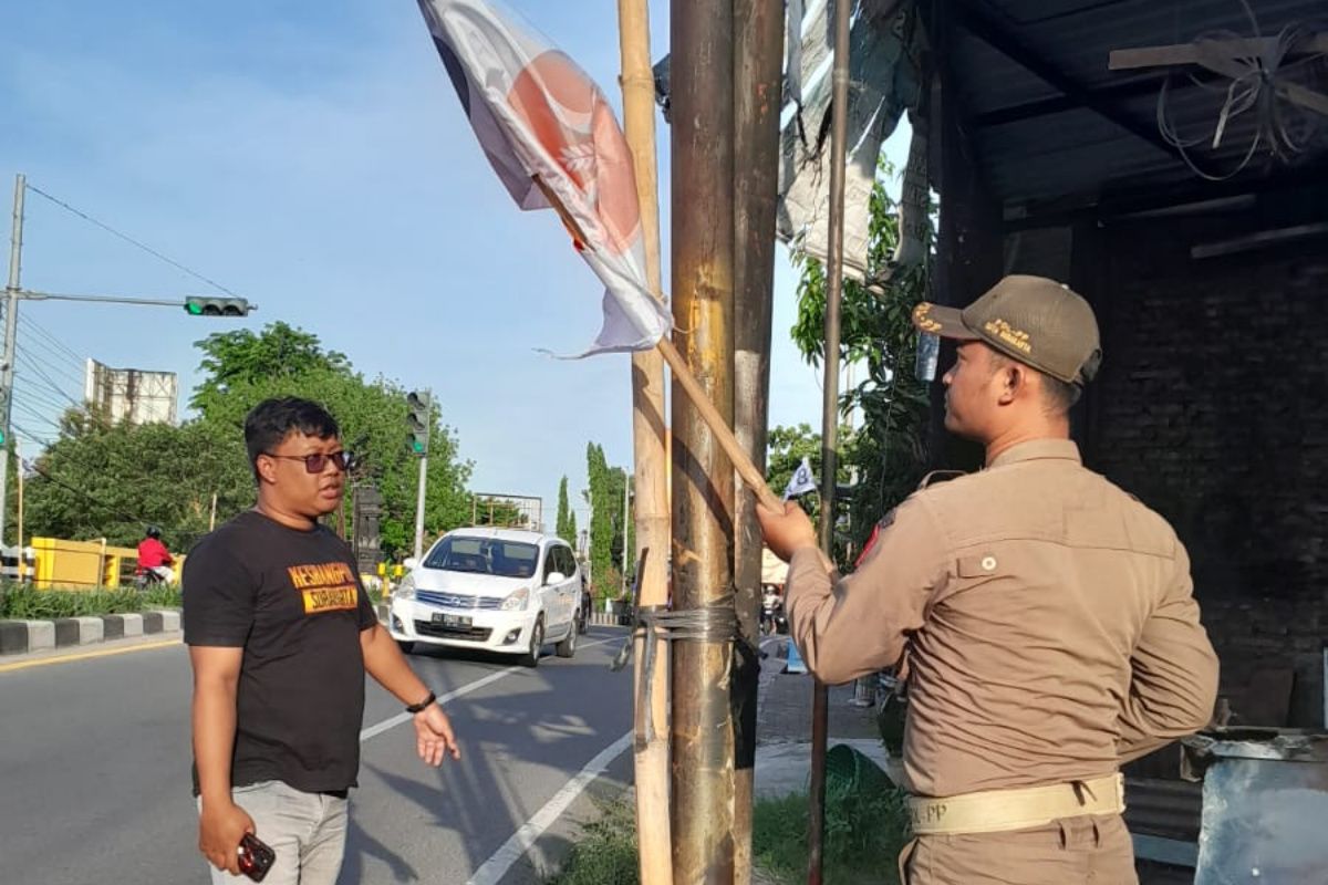 APK capres - cawapres paling banyak langgar aturan di Solo