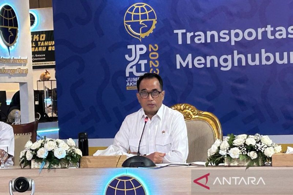 Menhub: Kereta cepat Jakarta Surabaya akan lebih mudah berkat Whoosh