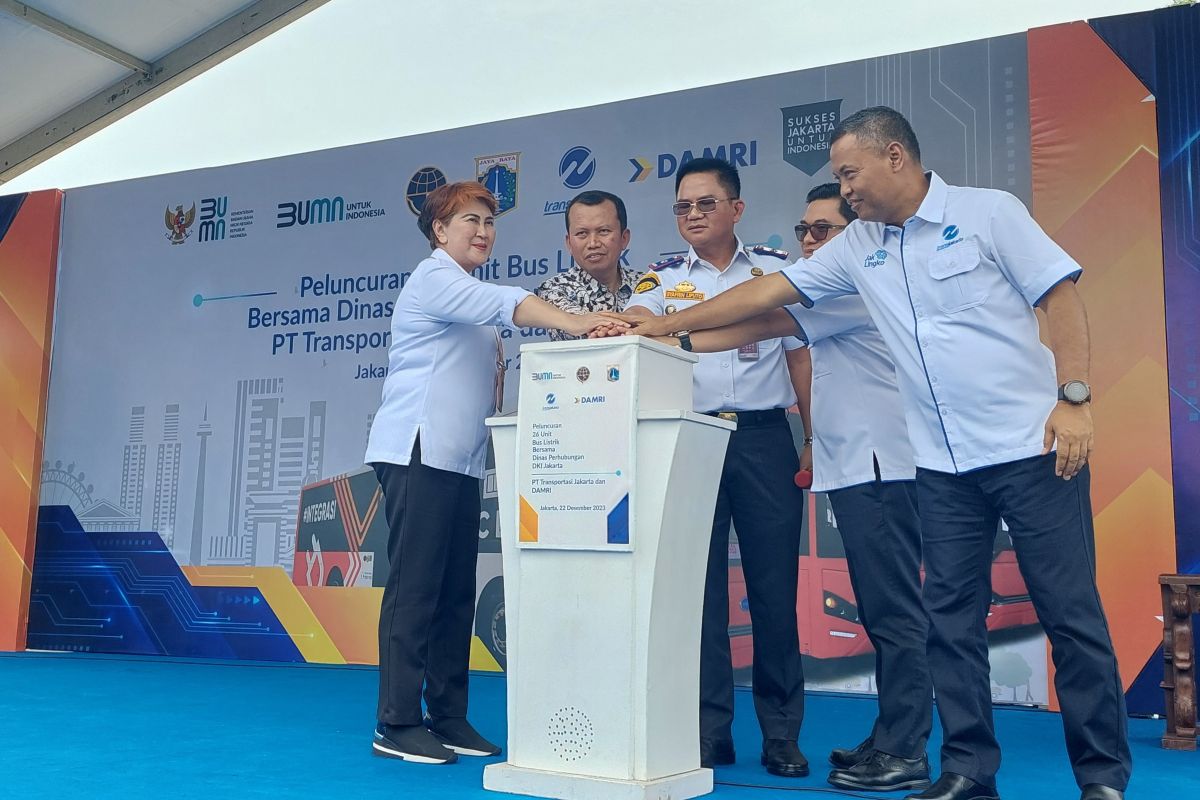 Damri dan Transjakarta luncurkan 26 unit bus listrik transportasi umum