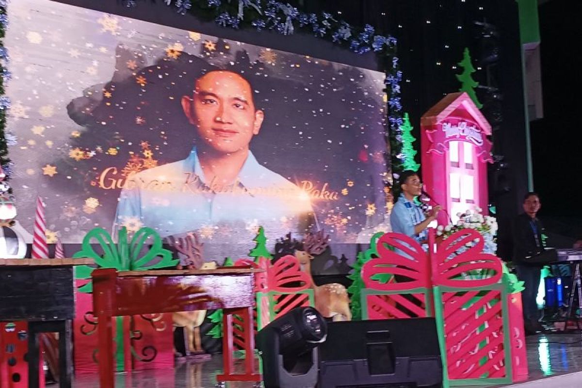 Cawapres Gibran sentil bonus demografi di 'Youth Christmas Celebration'