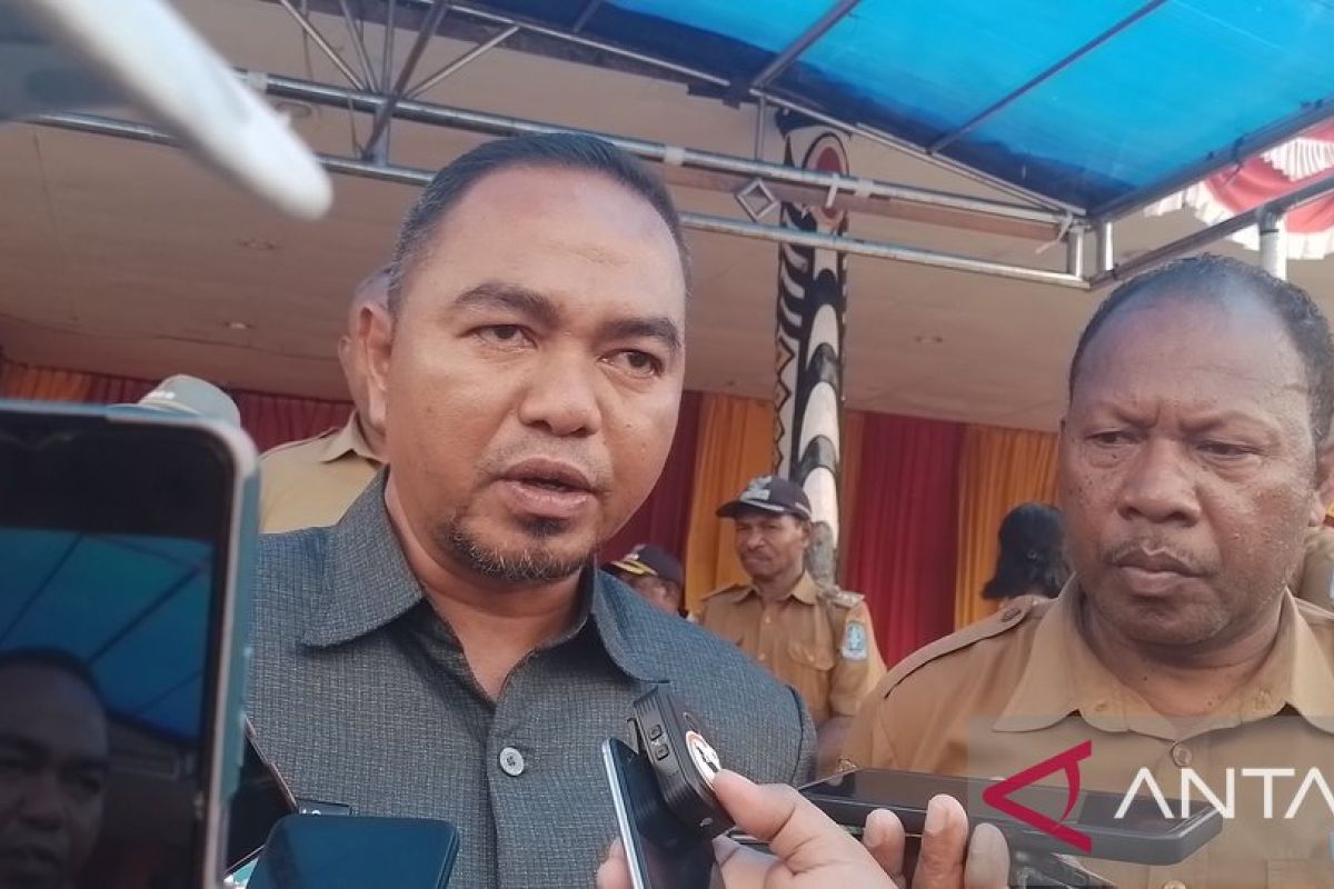 Pj Bupati Jayapura tambah CCTV di perkantoran pemda pada 2024