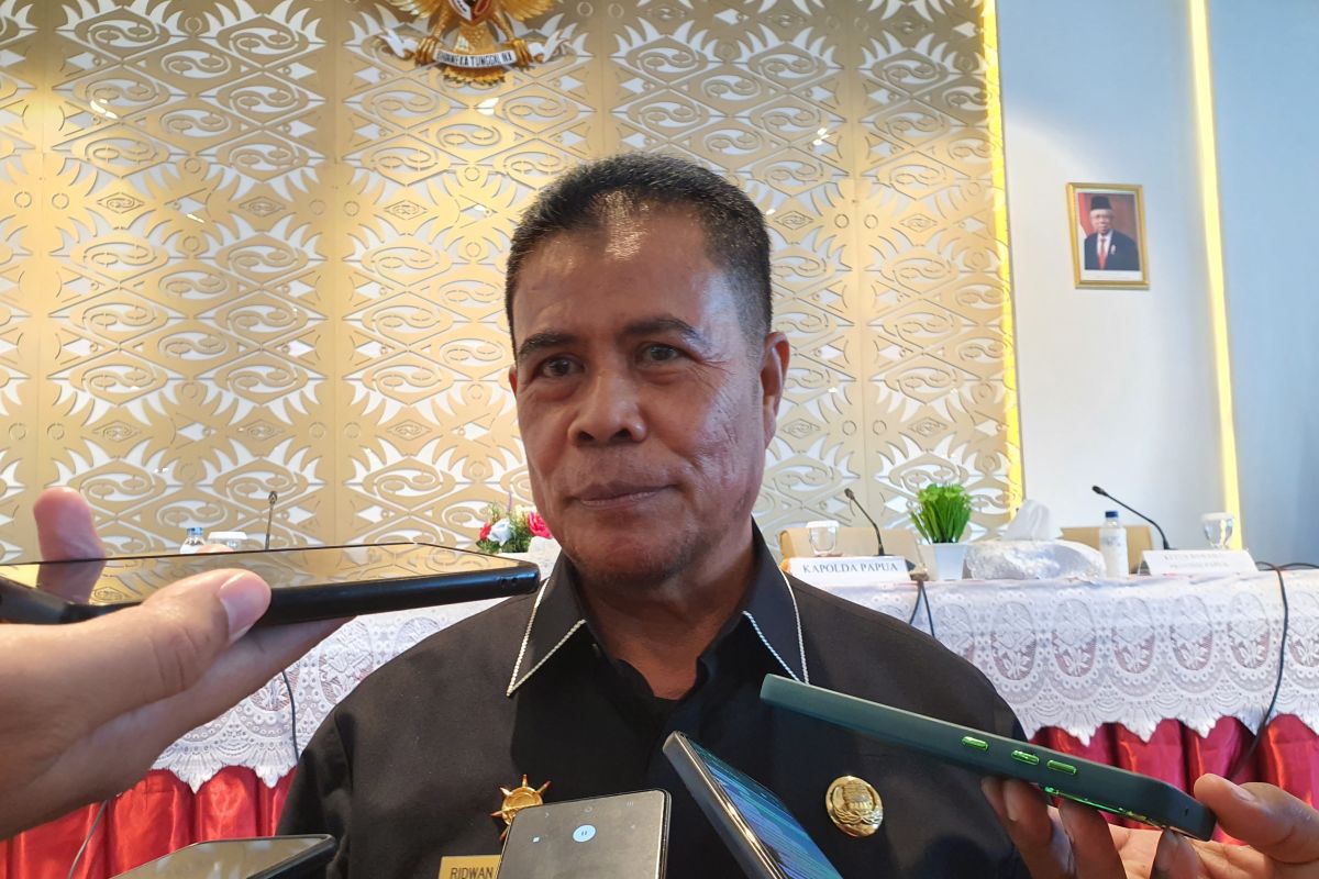 Gubernur Papua mengajak warga untuk toleransi pada perayaan Natal