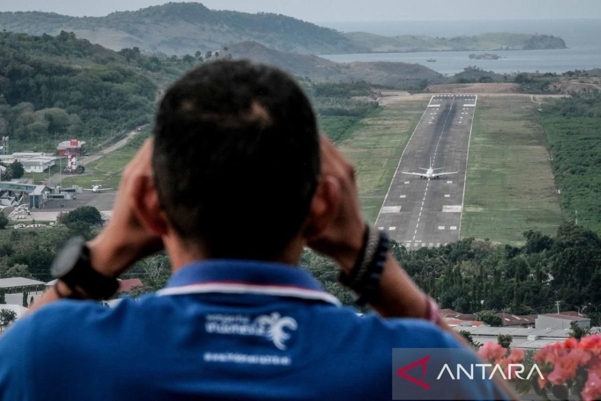 Menparekraf Sandiaga sebut ada maskapai buka penerbangan langsung ke Labuan Bajo