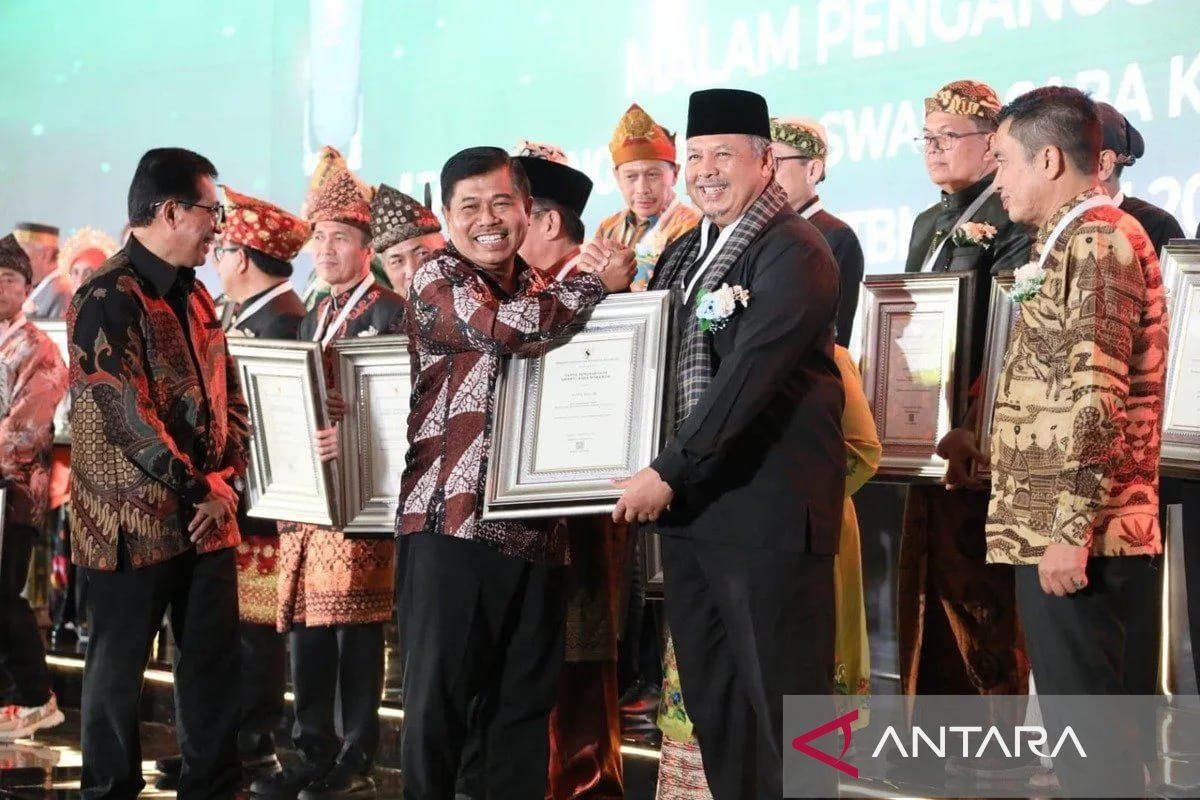 Pemerintah Kota Solok terima penghargaan sebagai kota peduli HAM