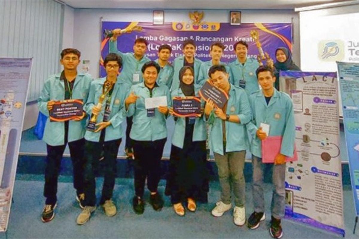 Mahasiswa  elektro UNS boyong tiga penghargaan nasional