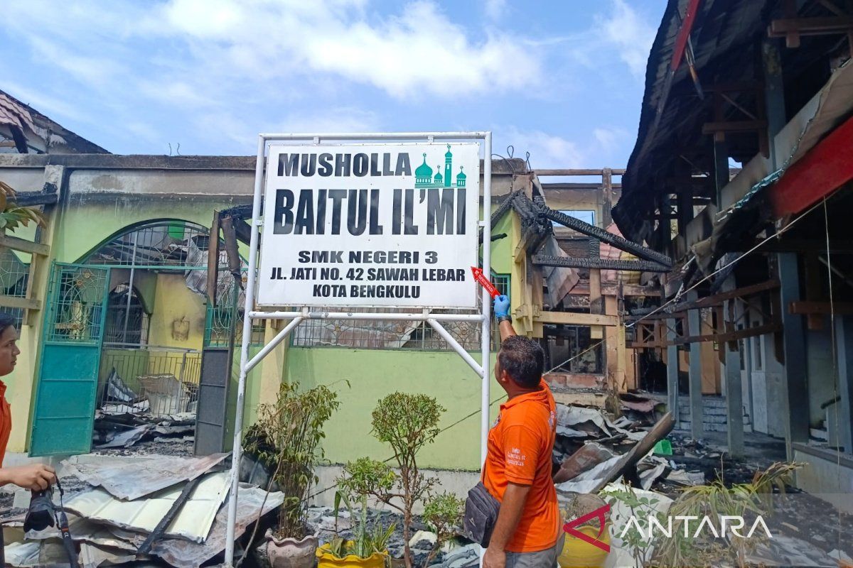 SMKN 3 Bengkulu terbakar, Polresta gelar olah TKP