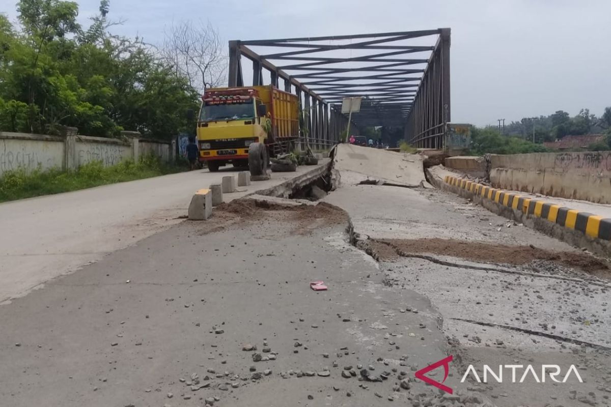 Bekasi alokasikan Rp30 miliar perbaiki longsor Cipamingkis