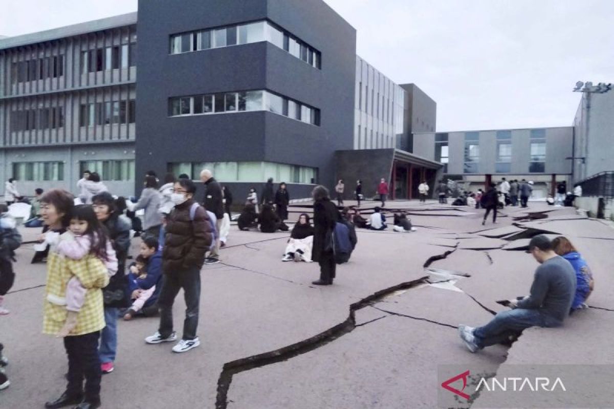 Gempa Jepang akibat pergerakan patahan sepanjang 150 km, sebut pakar