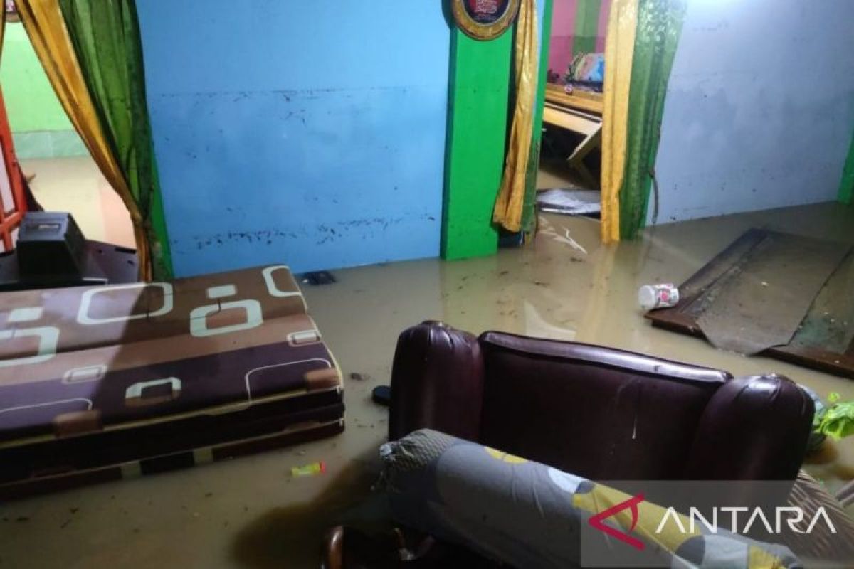 BPBD Sumsel kaji dan evakuasi banjir  di Kabupaten Lahat