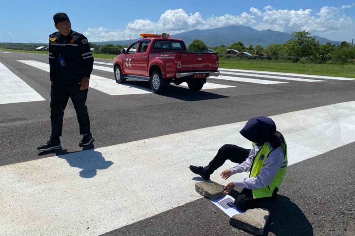 Bandara Frans Seda tutup sementara akibat erupsi Lewotobi