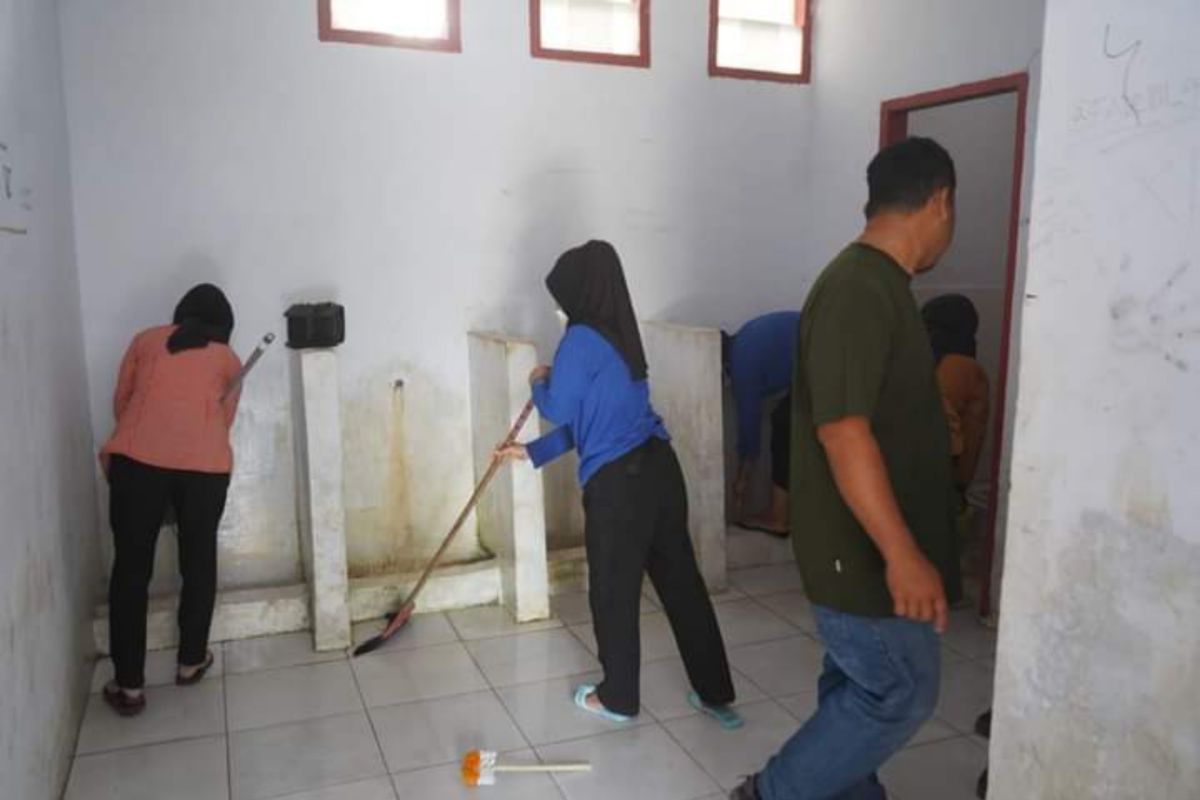 Dinkes Sulbar sosialisasikan program toilet bersih cegah stunting