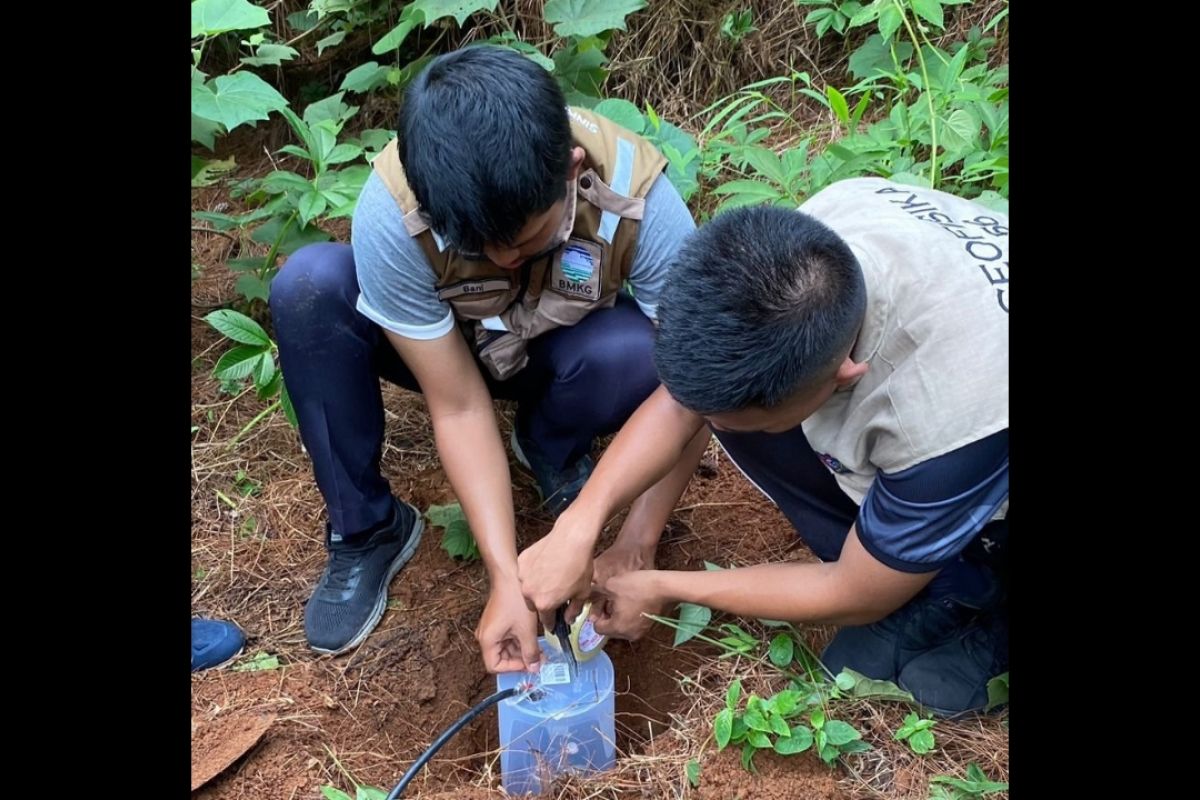 Magnitudo gempa Sumedang Jabar cenderung melemah