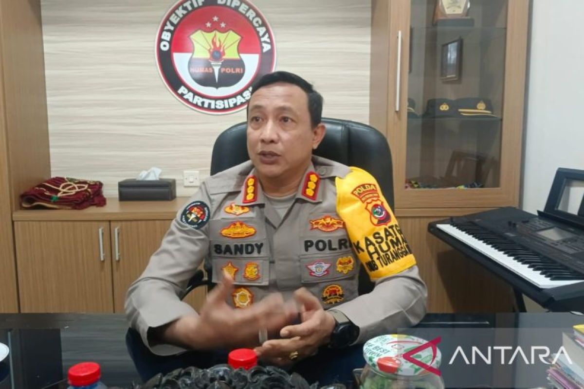 Polda NTT kirim personel bantu korban erupsi gunung Lewotobi