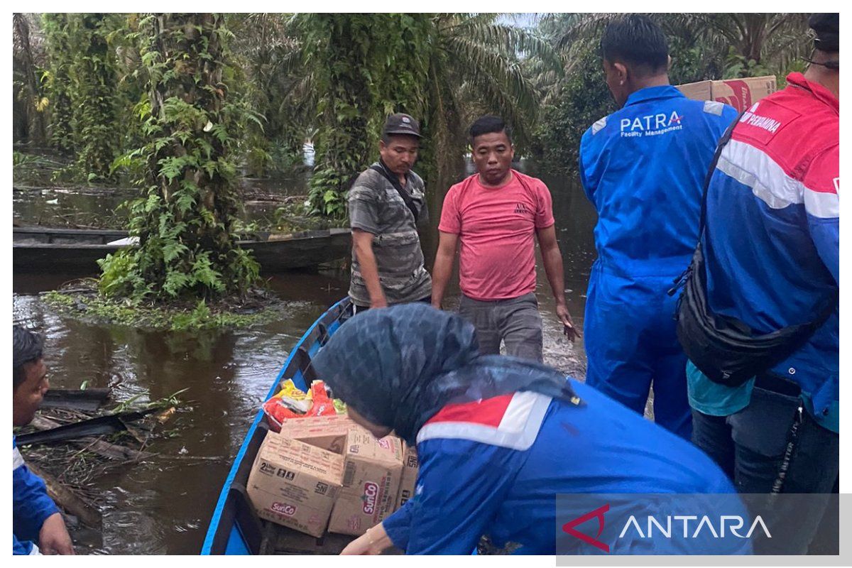 Pertamina Sumbagut bantu korban banjir di Kampar