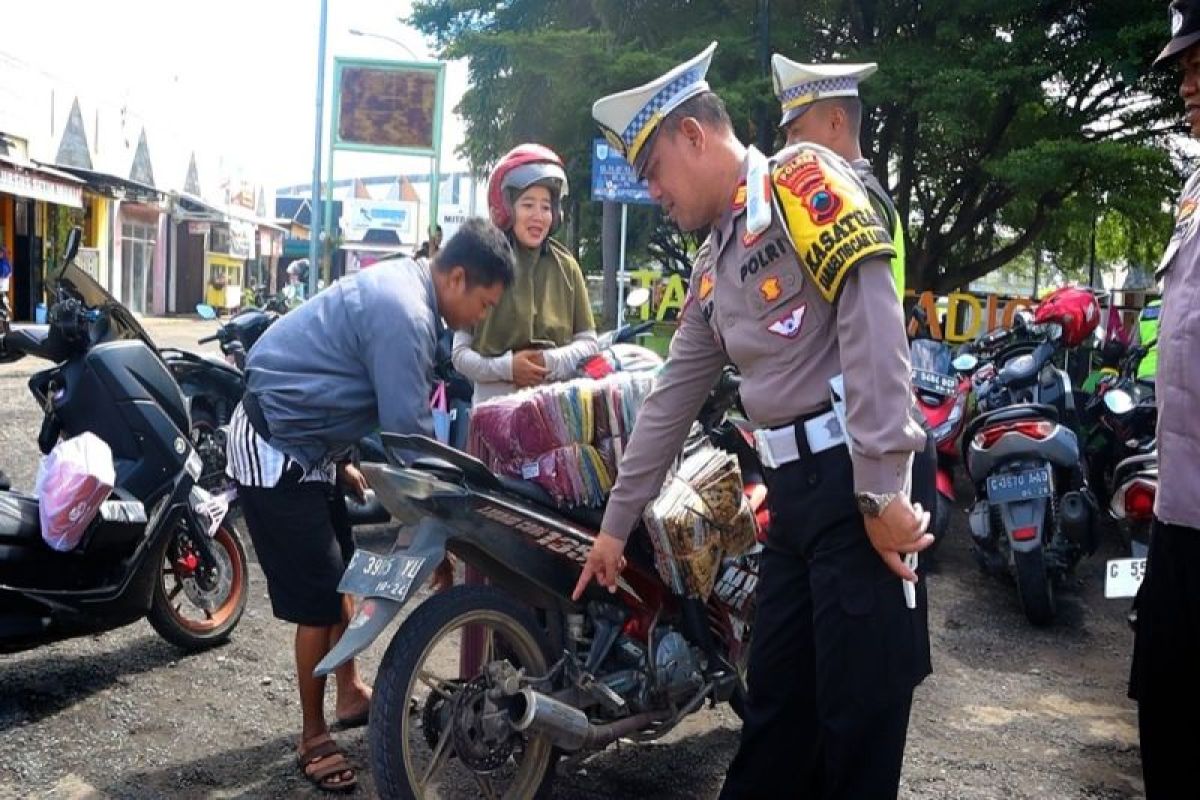 Polres Pemalang jaring 30 pengendara sepeda motor berknalpot  brong