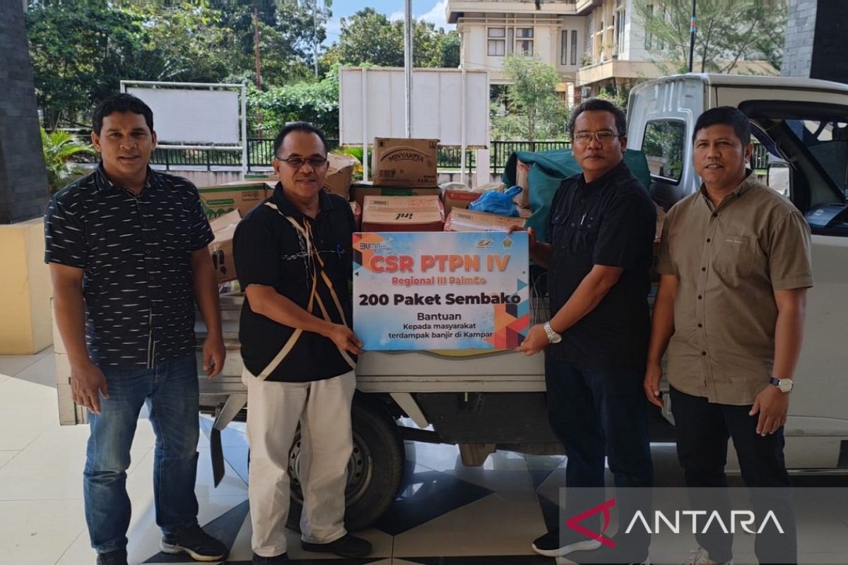 Bupati Kampar apresiasi kepedulian PalmCo Regional 3 salurkan 1,4 ton sembako korban banjir