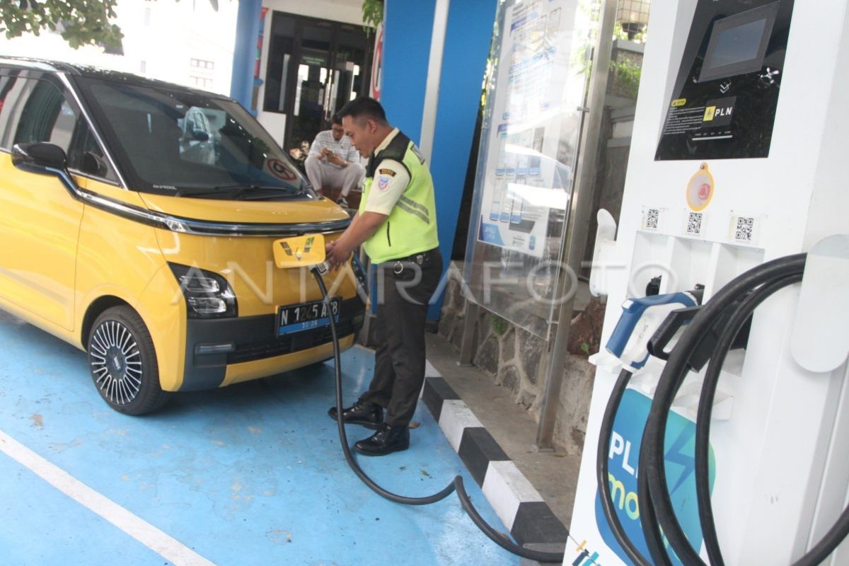 Pakar: Mobil hybrid masih jadi kendaraan ramah lingkungan pilihan masyarakat