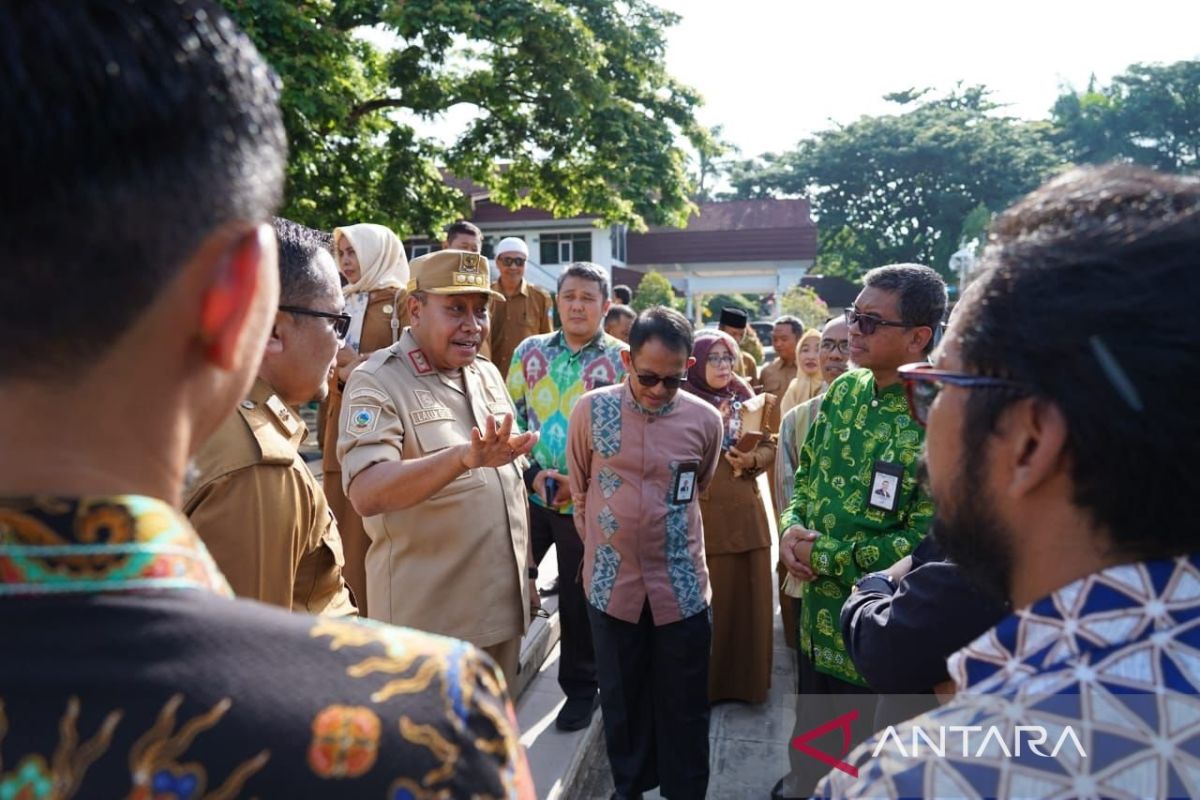 ASN NTB diingatkan tak larut dalam politik praktis di Pemilu 2024