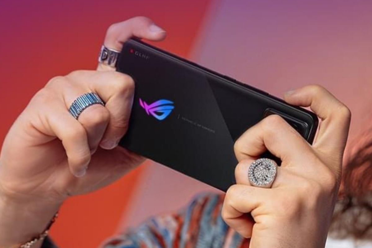 Asus ROG Phone 8 dirilis dengan desain penggunaan harian