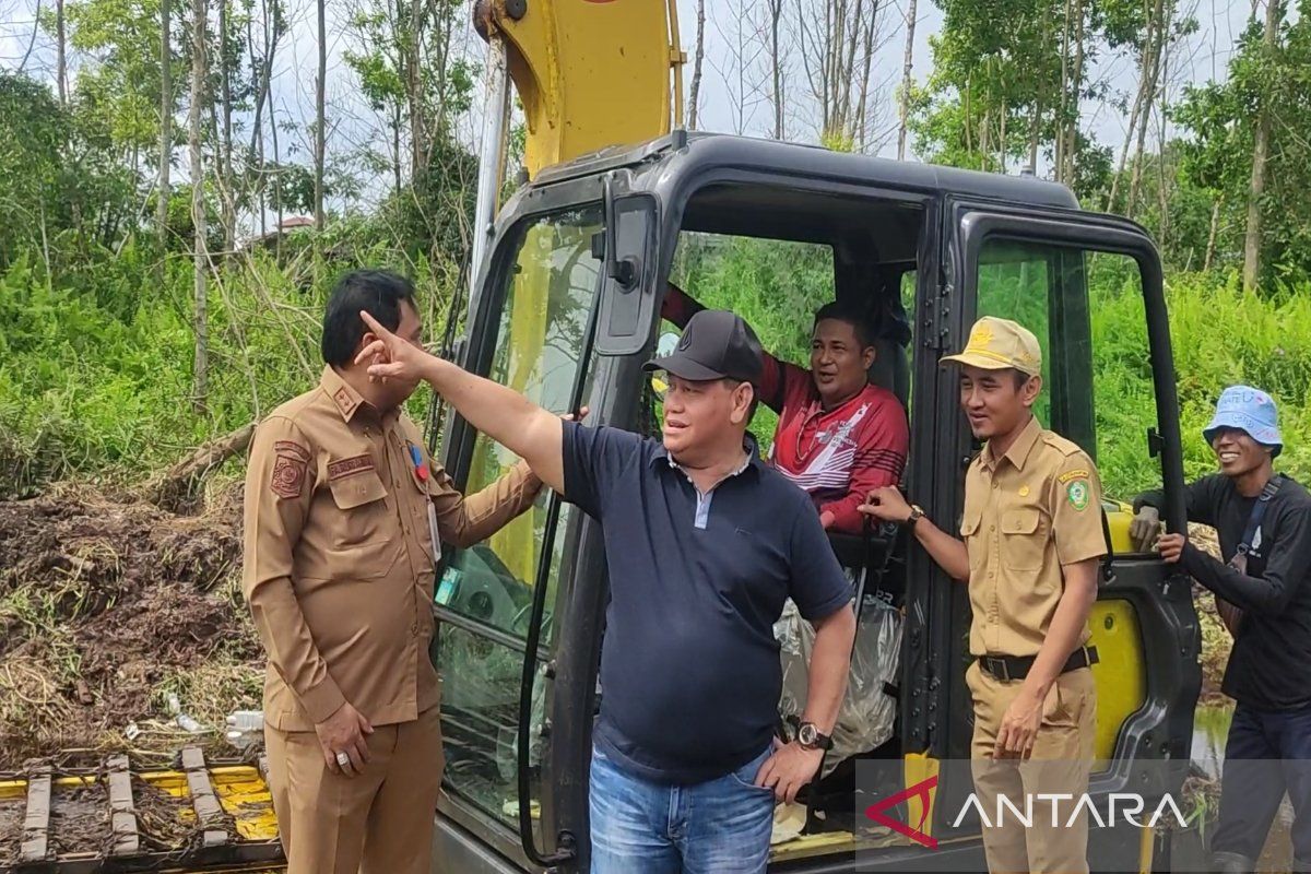 Bupati Kotim soroti kondisi drainase dan jalan di kawasan perumahan