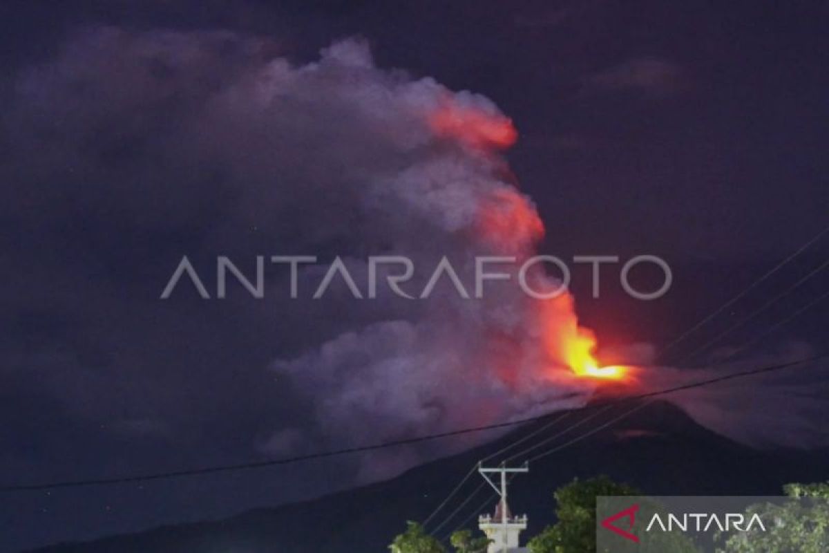 Tim SAR patroli di radius 5 km dari puncak erupsi Lewotobi