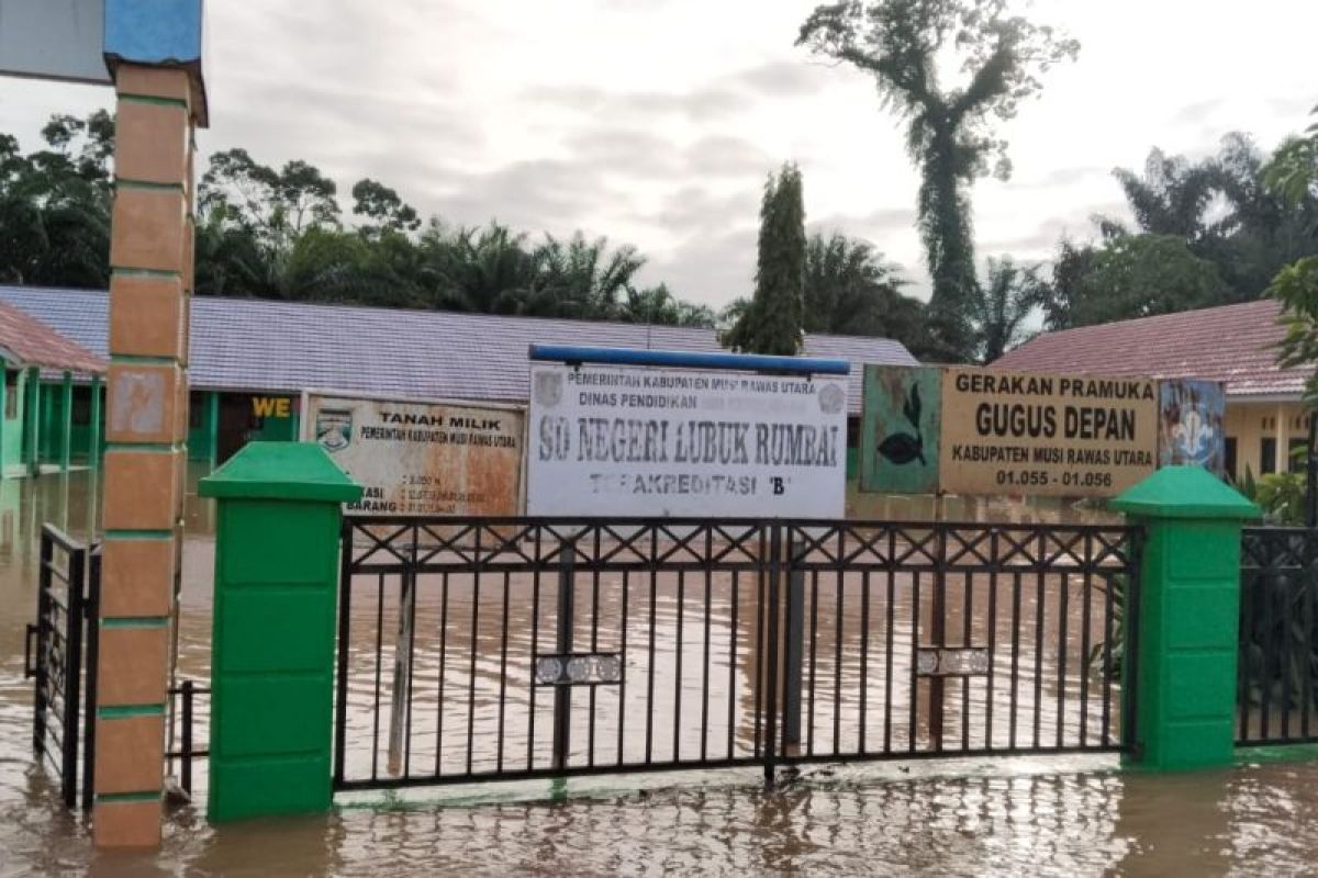 Bangunan SD di Muratara Sumsel terdampak banjir