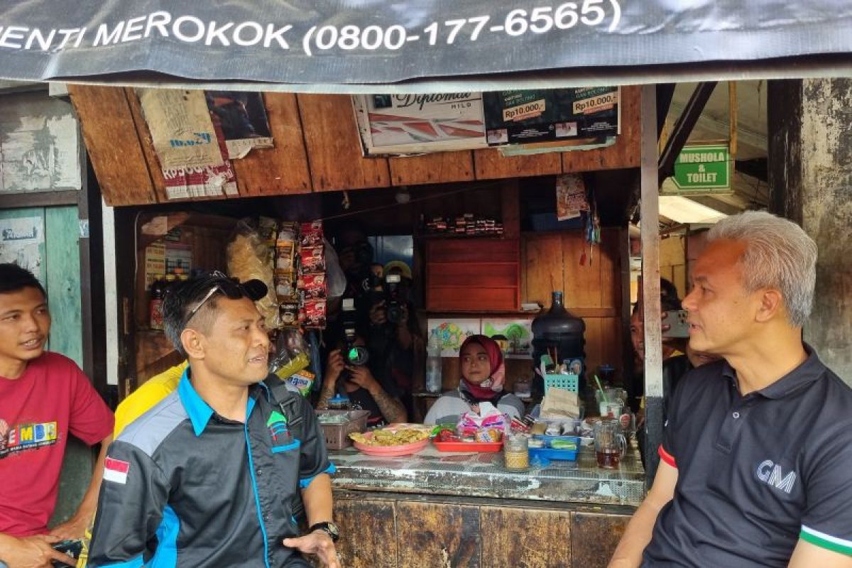 Ganjar "ngopi" bareng sopir truk di hari ke-51 kampanye