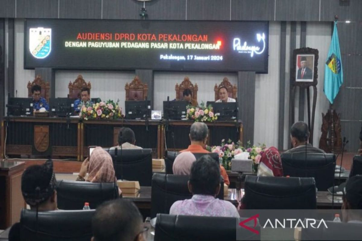 Pemkot-DPRD Kota Pekalongan kaji kenaikan tarif retribusi pasar