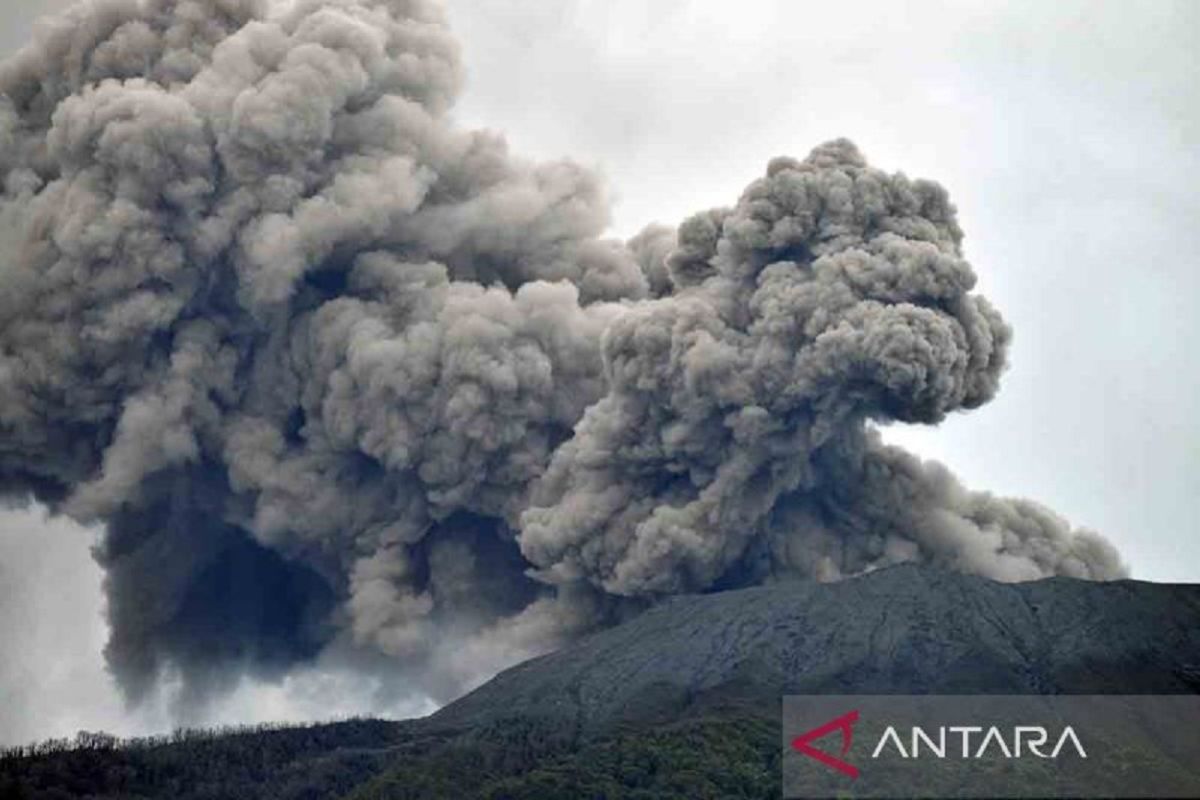 BMKG ingatkan masyarakat ancaman lahar dingin erupsi Gunung Marapi