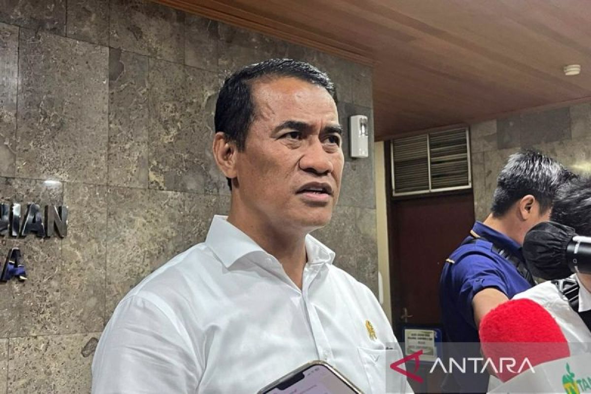 Mentan ancam cabut izin distributor bila endapkan stok pupuk subsidi