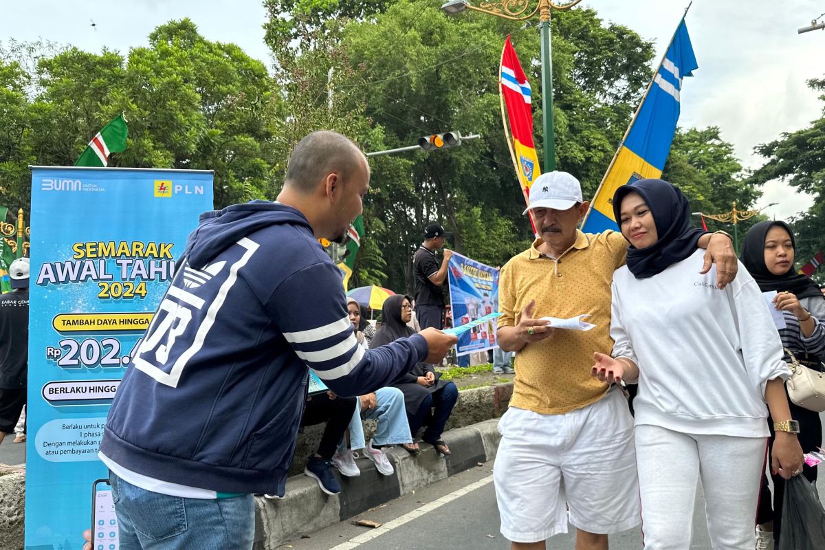 PLN gelar promo tambah daya di Car Free Day Udayana Mataram