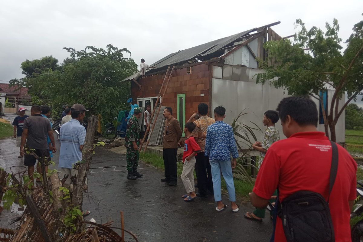 Antisipasi dampak angin kencang, BPBD Cilacap siagakan personel