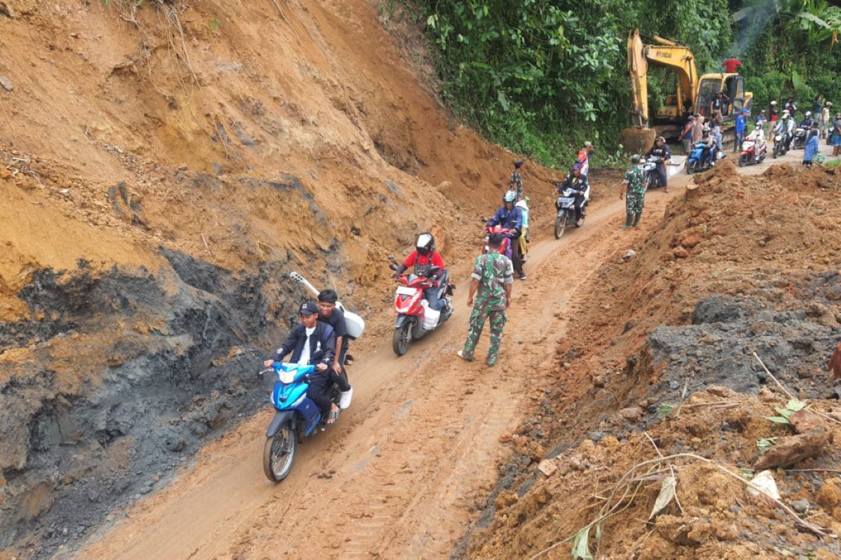 Sejumlah kecamatan rawan tanah longsor