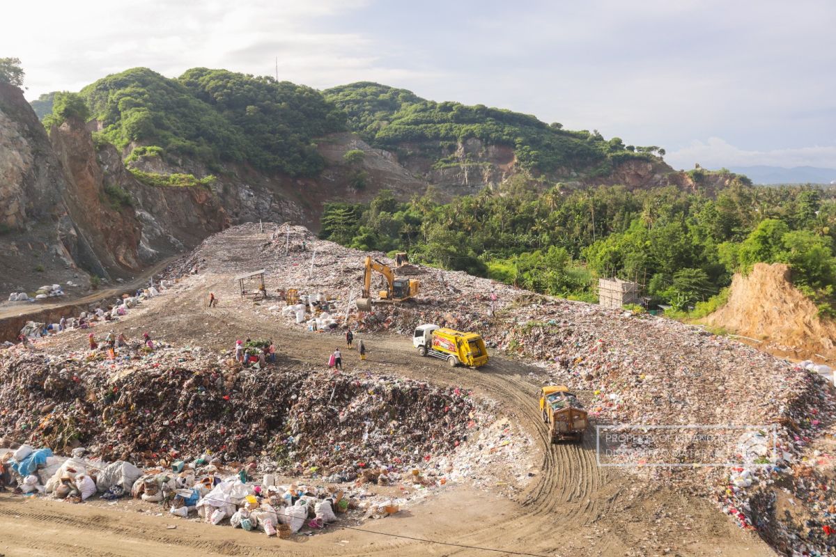 Pemerintah Kota Mataram optimalkan program pilah sampah di TPST