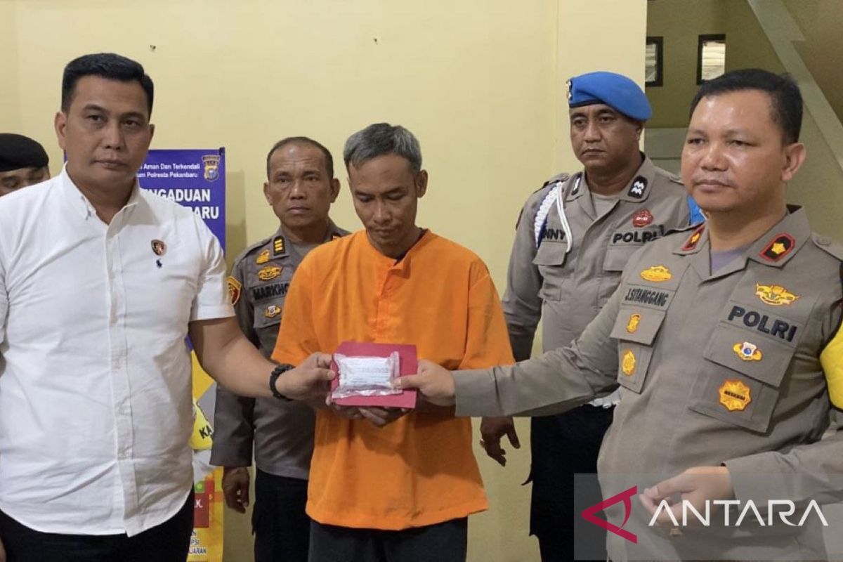 Usai beli motor curian, pria di Pekanbaru ketahuan bawa sabu