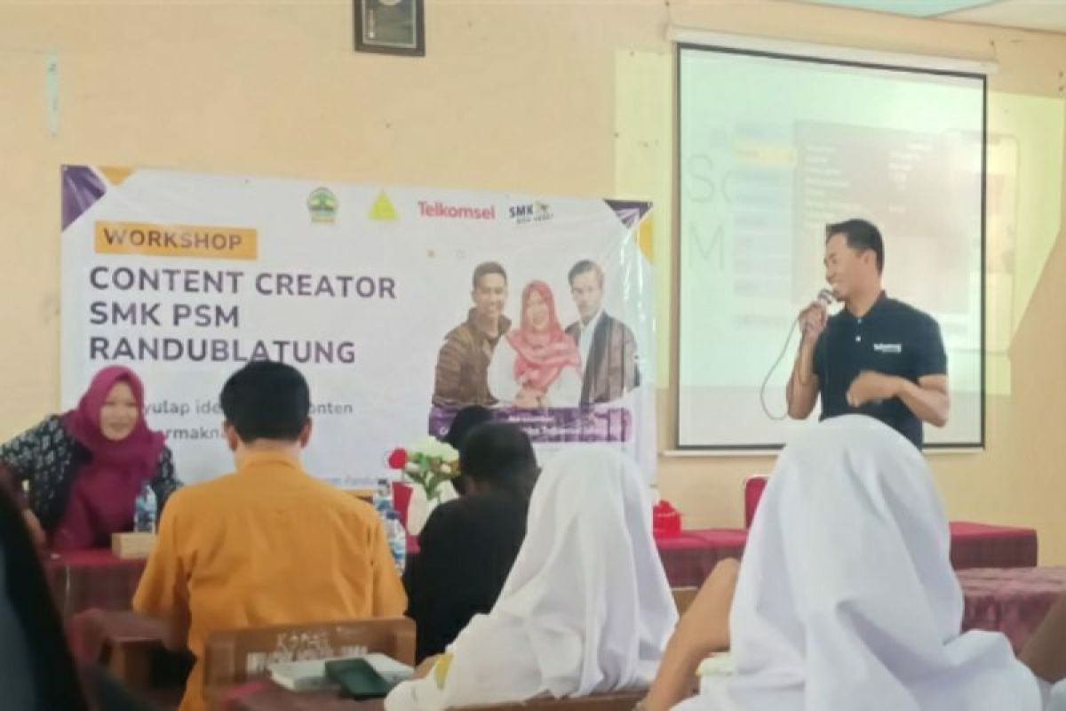 SMK PSM Randublatung gelar pelatihan pembuatan konten