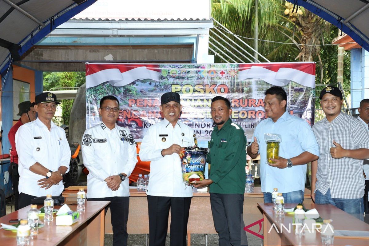 Korban banjir di Indragiri Hilir terima bantuan