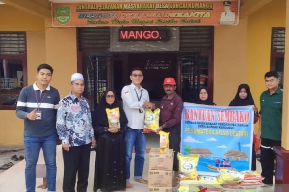 Perusahaan ini salurkan bantuan untuk korban banjir di Rohul