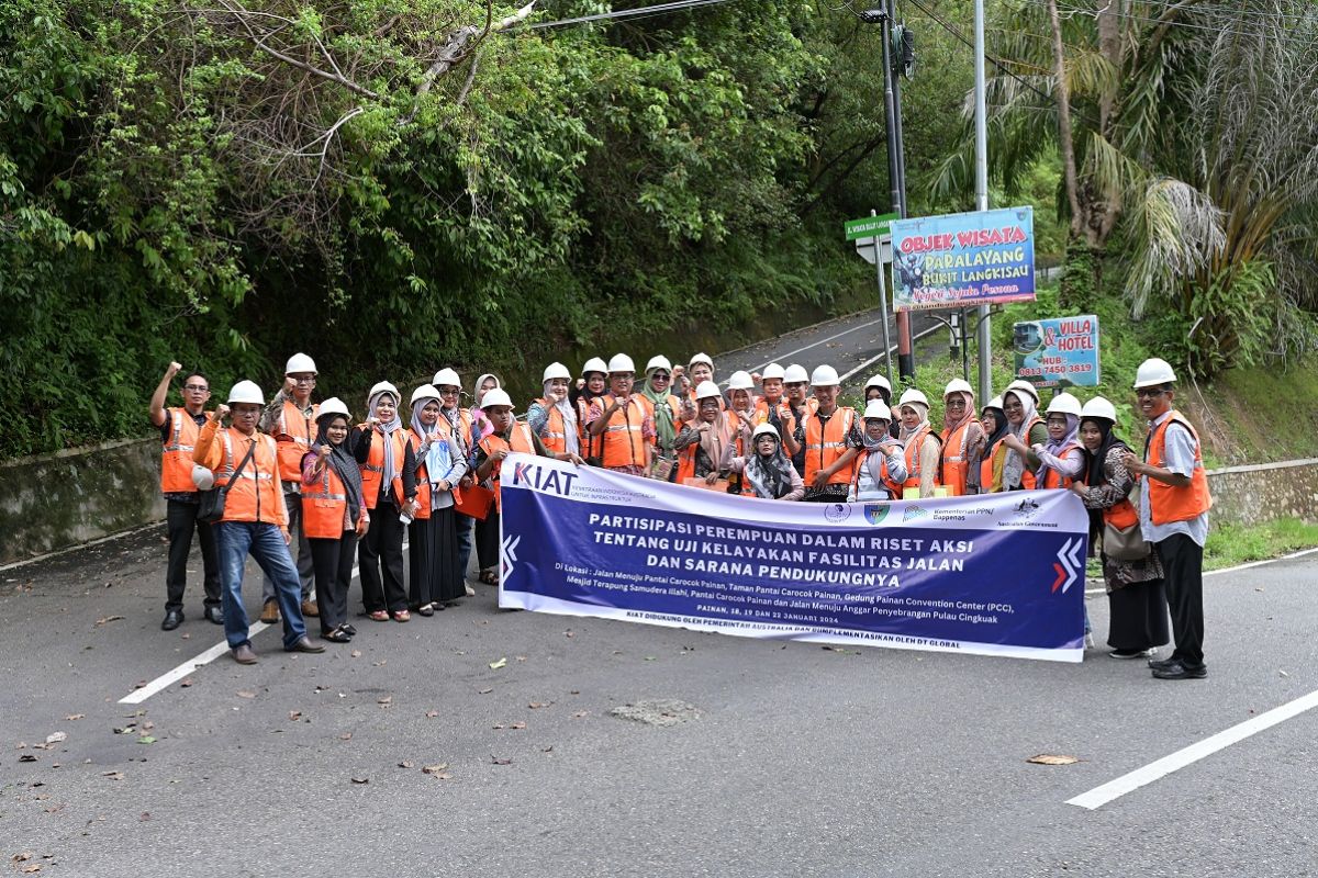 IWAPI Pessel Riset uji Kelayakan Fasilitas Publik  Taman Pantai Carocok Painan