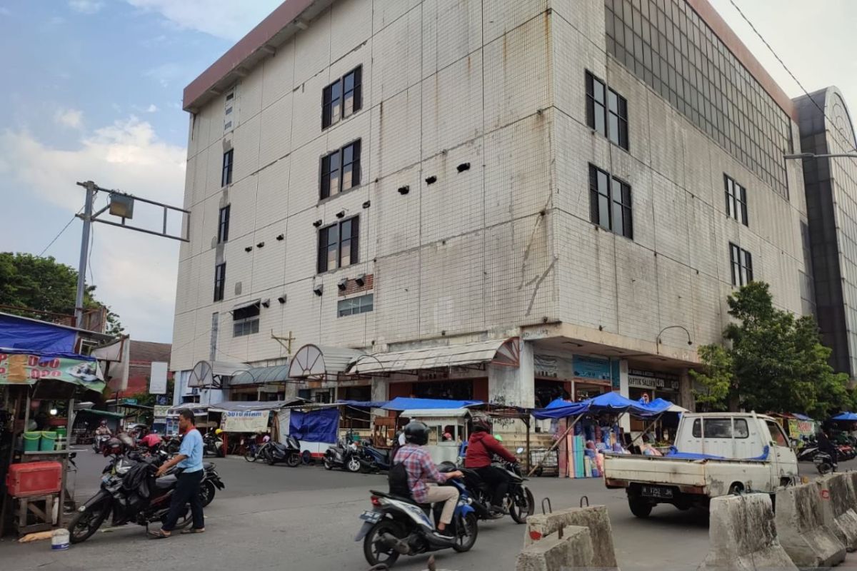 Pedagang SJC Semarang mulai urus izin tempati  lapak