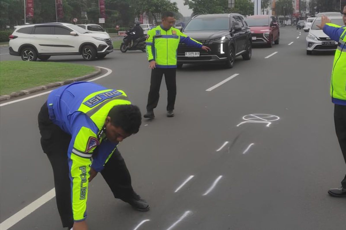 Kecelakaan motor vs mobil, dua orang tewas